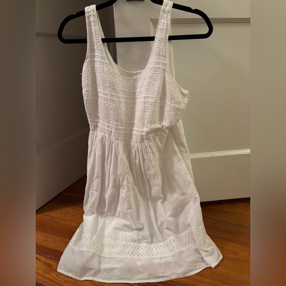 white sundressss